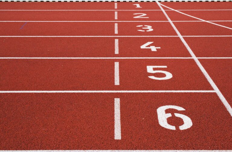 track-and-field-g3184493ef_1920
